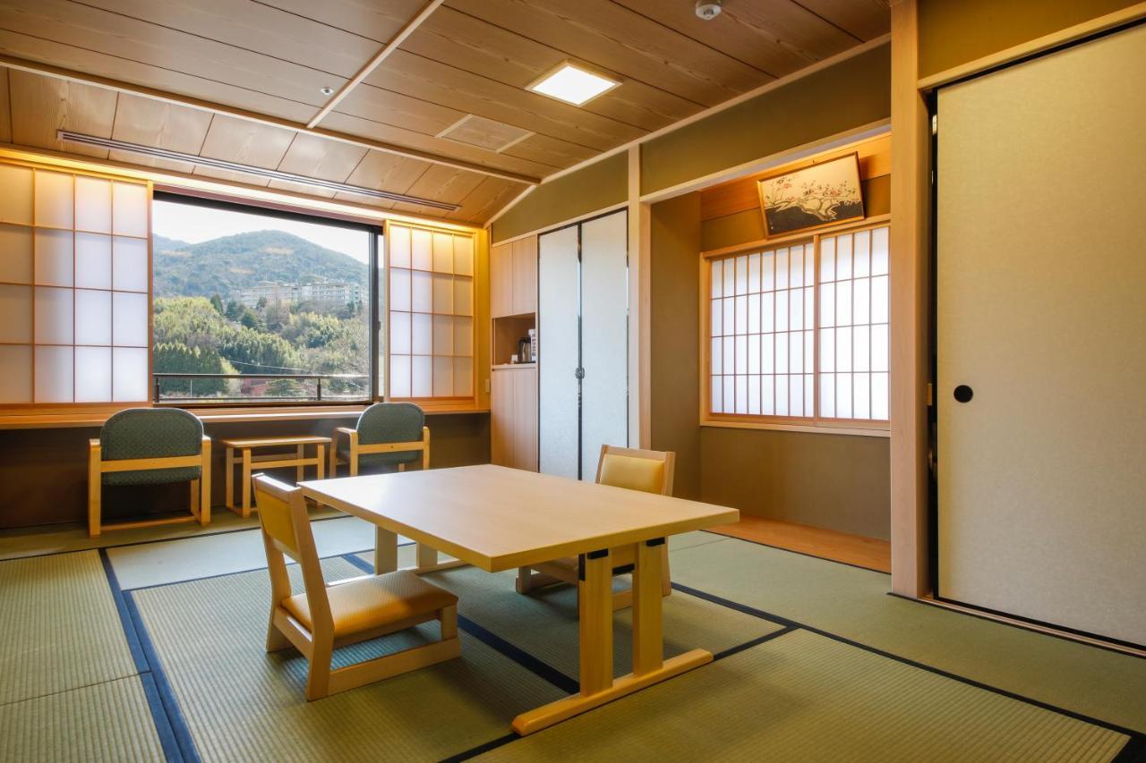 Ryokan Ginsuisou Choraku 3*